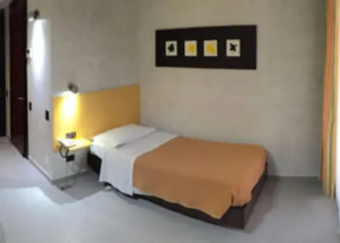 Hotel 38 3*