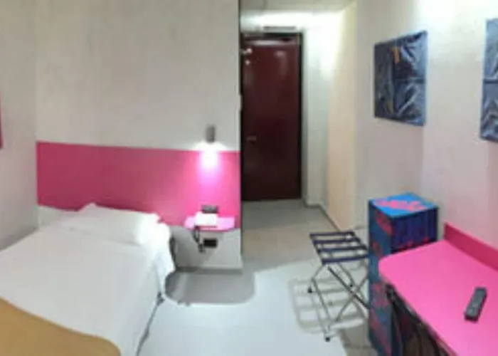 38 Hotel