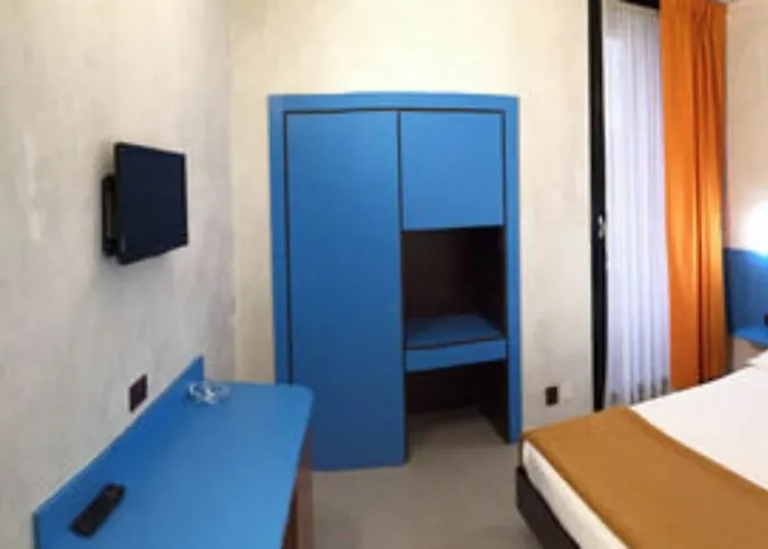 38 Hotel